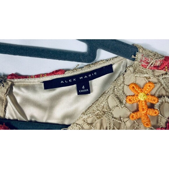 Alex Marie Dress Womens 4 Crochet Floral Embroidered Fully Lined Short Sleeve - Picture 2 of 10